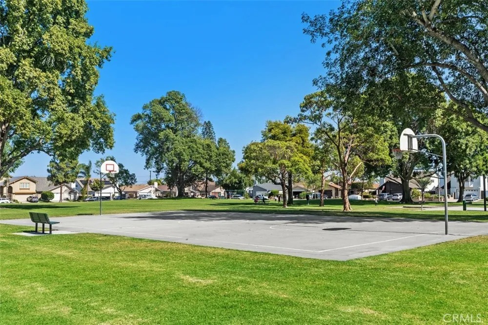 6111 Leyte Cypress, CA 90630