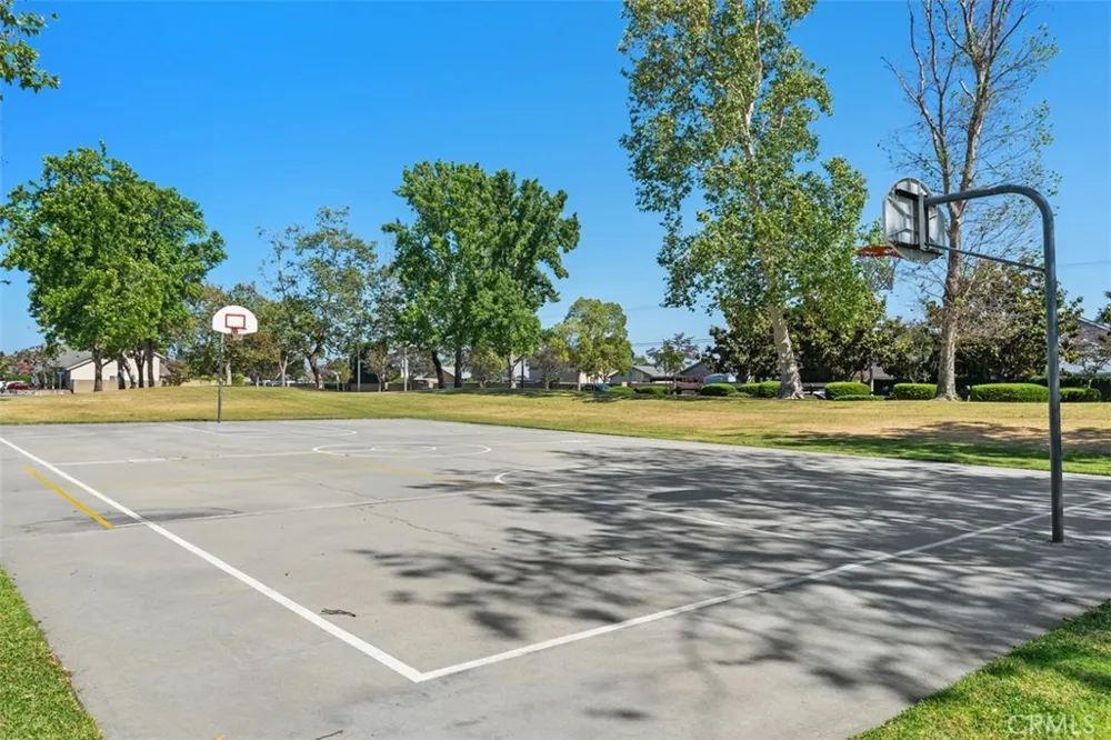 6111 Leyte Cypress, CA 90630