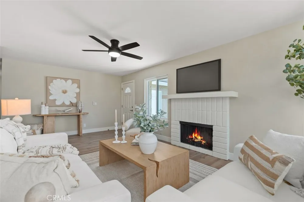 6111 Leyte Cypress, CA 90630