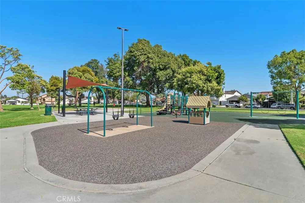 6111 Leyte Cypress, CA 90630