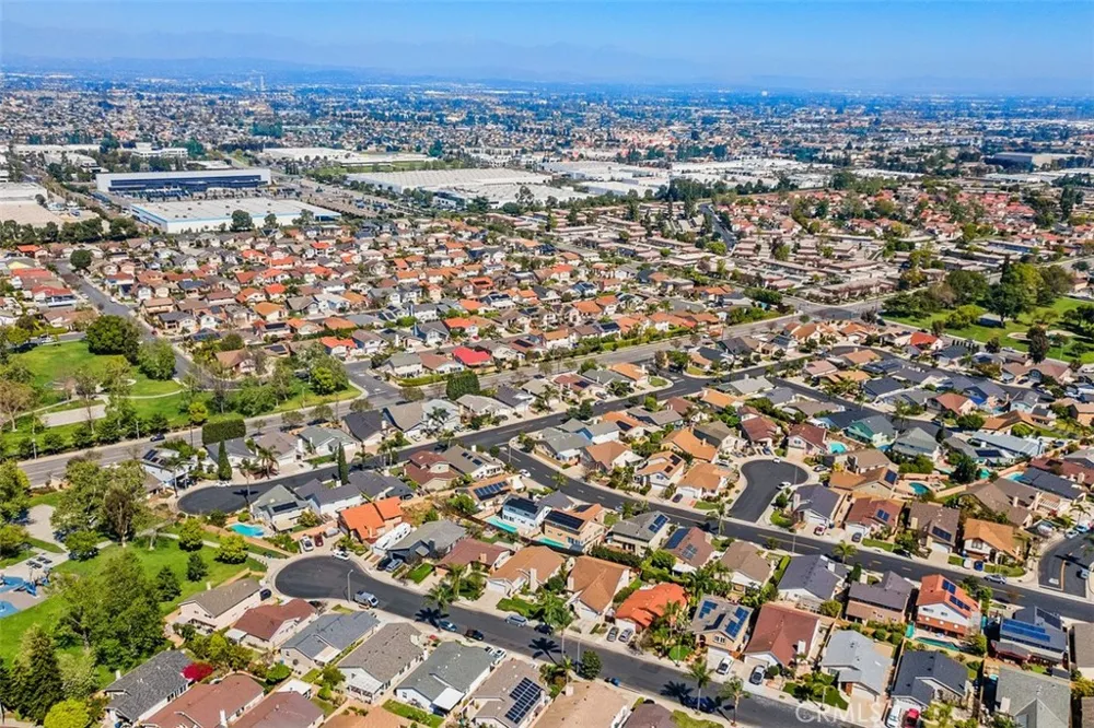 6111 Leyte Cypress, CA 90630