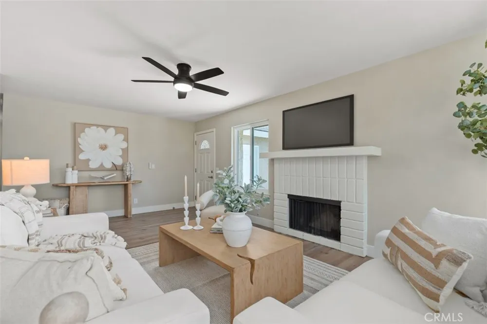 6111 Leyte Cypress, CA 90630