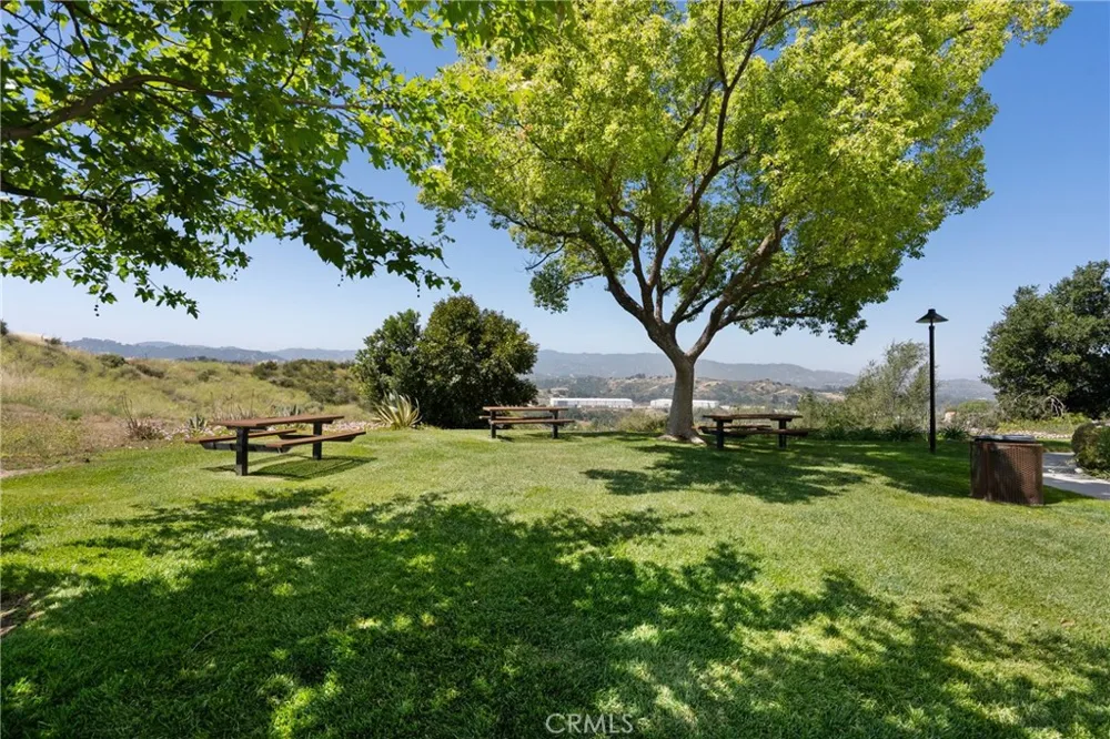 21200 Trumpet #205 Newhall, CA 91321