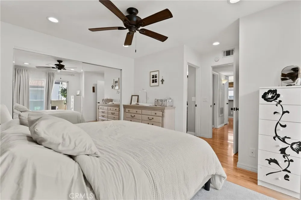 21200 Trumpet #205 Newhall, CA 91321