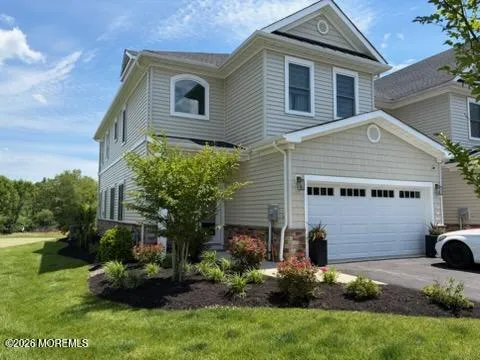 112 Hedgerow Lane