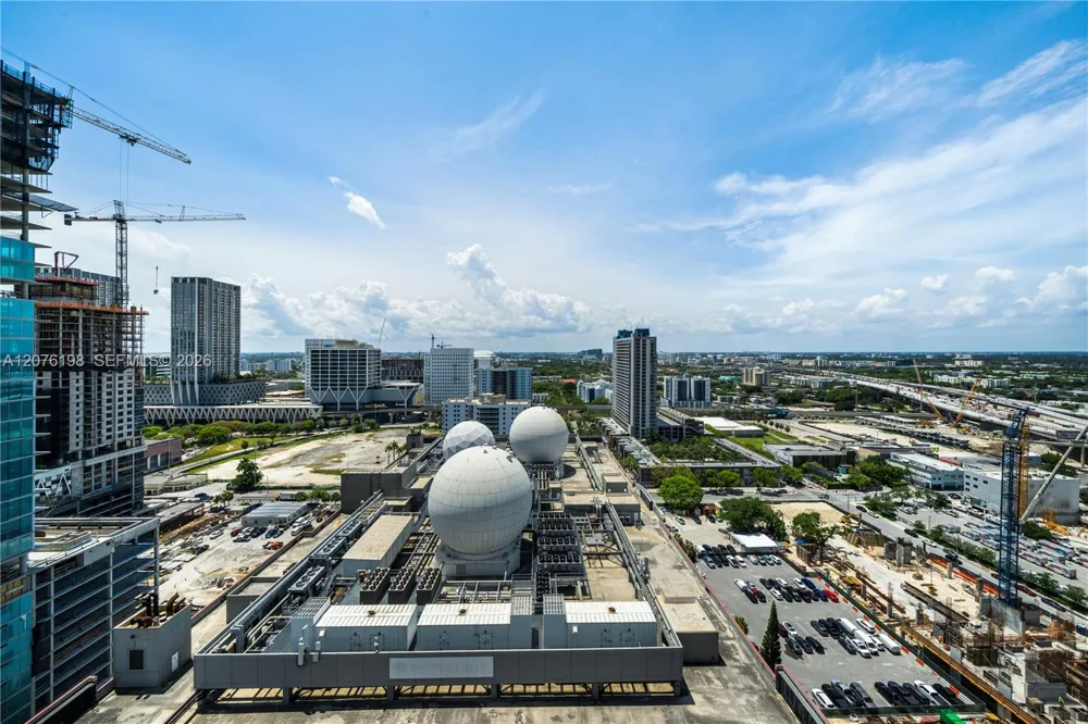 851 NE 1st AVE #2106 Miami, FL 33132