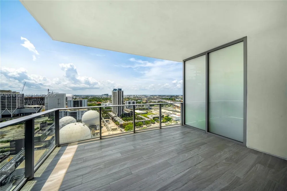 851 NE 1st AVE #2106 Miami, FL 33132
