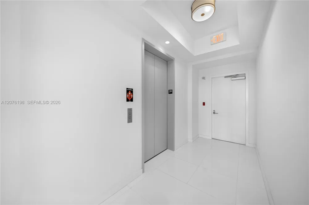 851 NE 1st AVE #2106 Miami, FL 33132