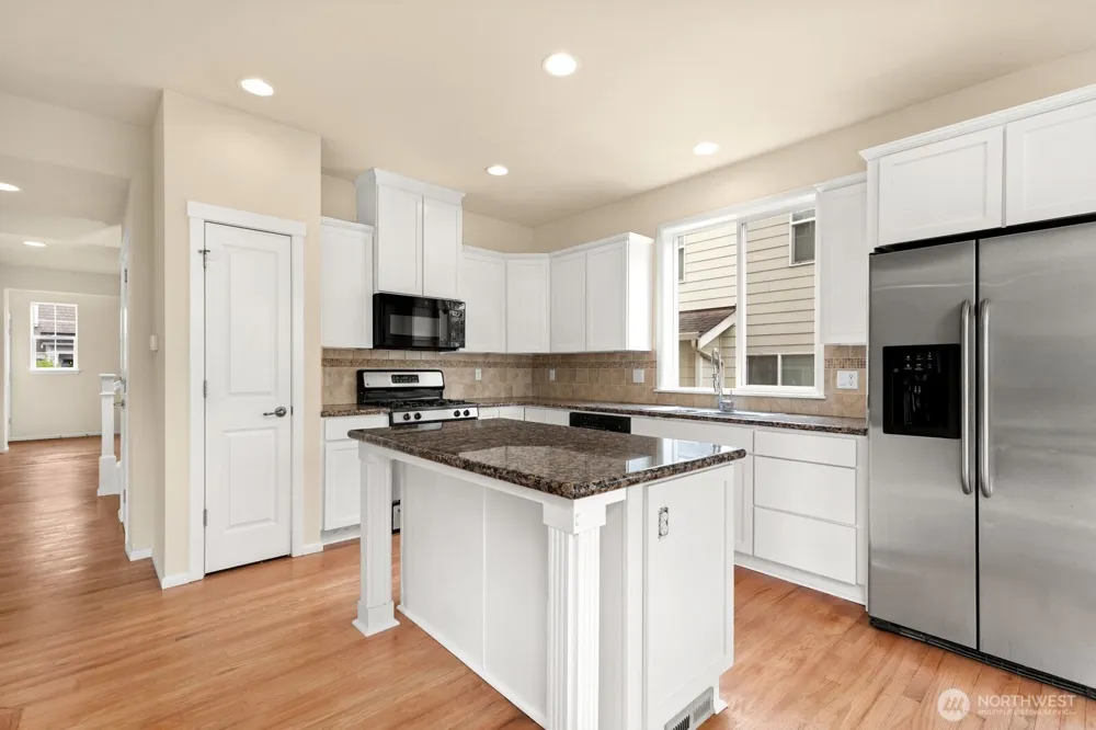 20914 13th Place W Lynnwood, WA 98036