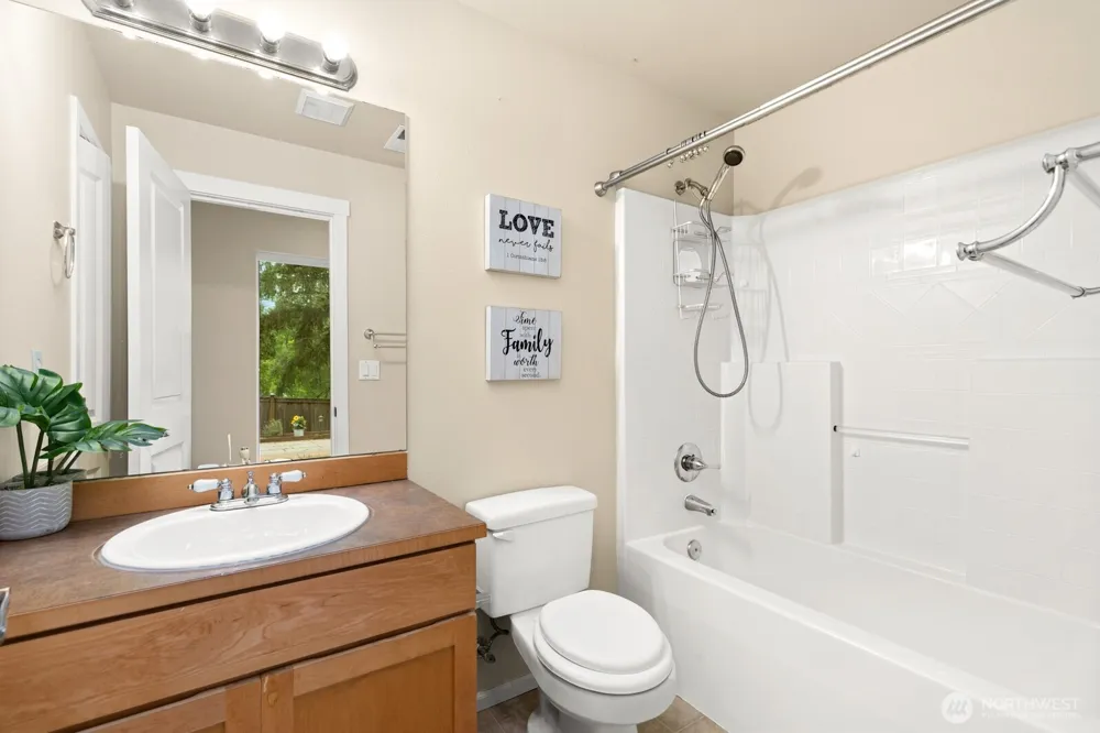 20914 13th Place W Lynnwood, WA 98036