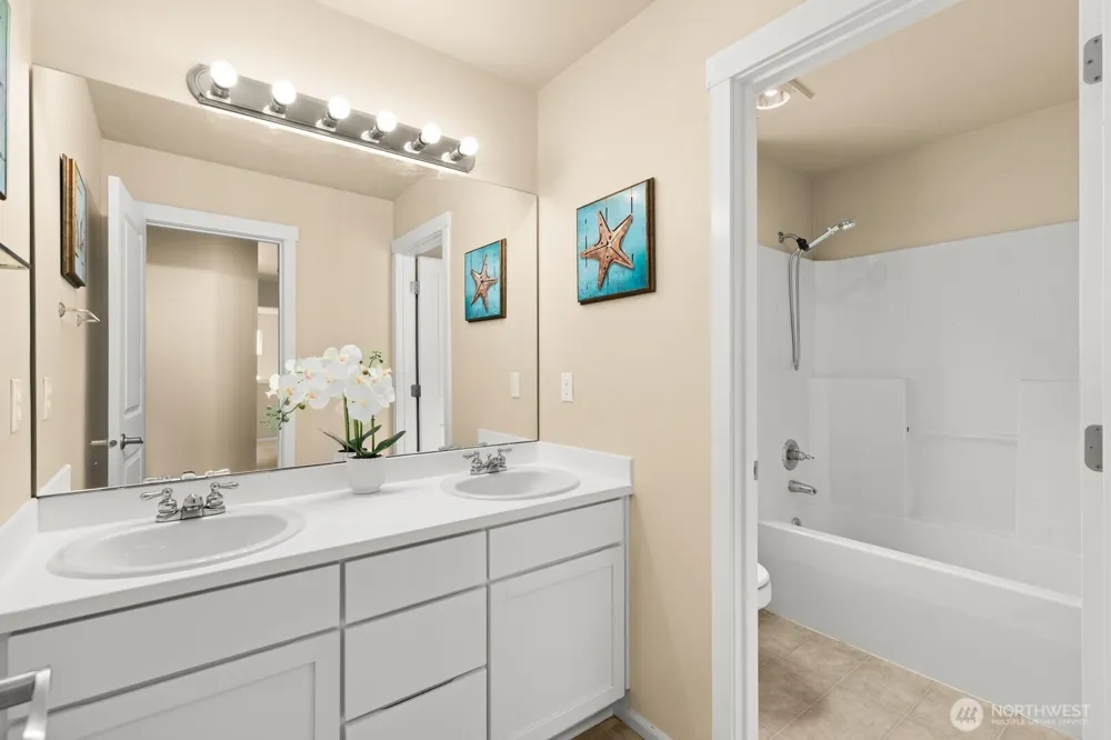 20914 13th Place W Lynnwood, WA 98036