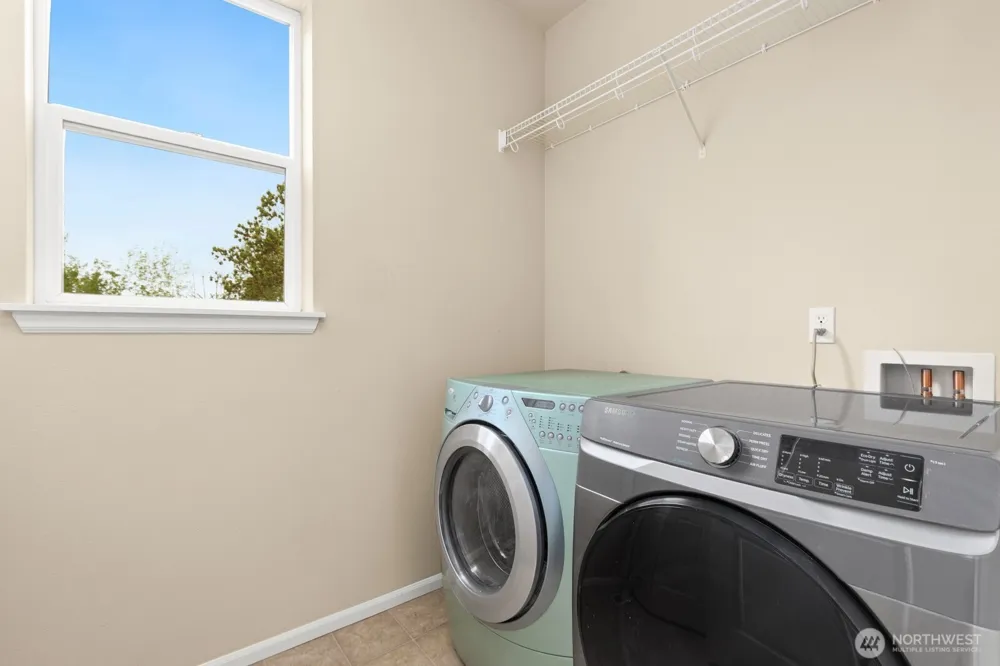20914 13th Place W Lynnwood, WA 98036