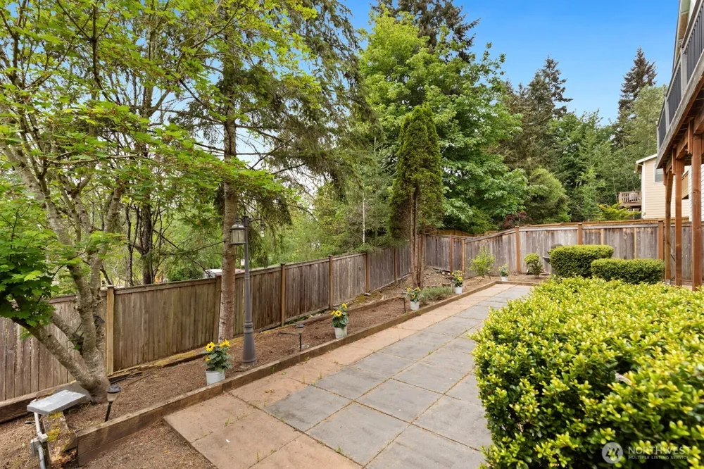 20914 13th Place W Lynnwood, WA 98036