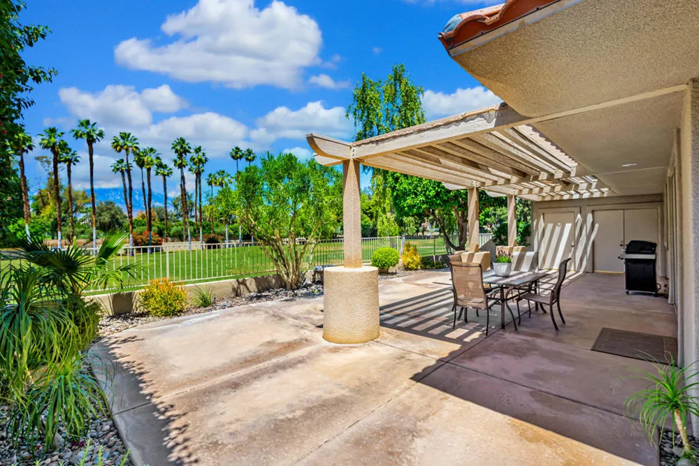 285 Kavenish Drive Rancho Mirage, CA 92270