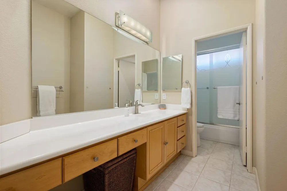 285 Kavenish Drive Rancho Mirage, CA 92270