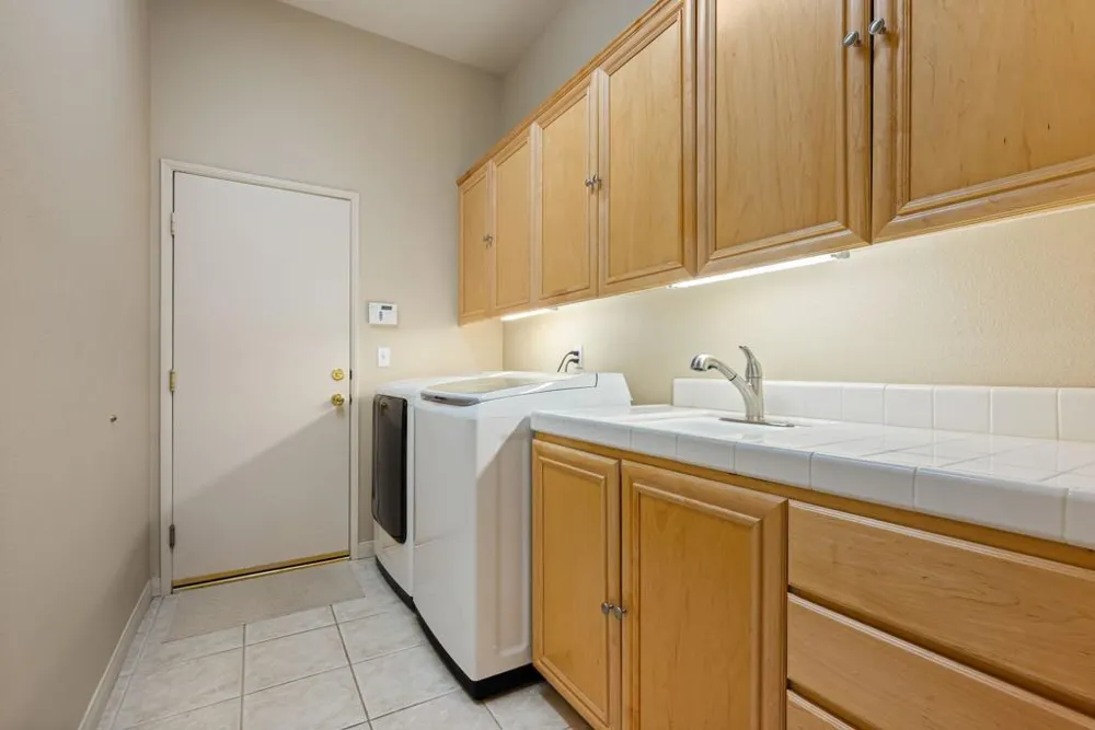 285 Kavenish Drive Rancho Mirage, CA 92270