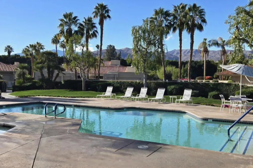 285 Kavenish Drive Rancho Mirage, CA 92270