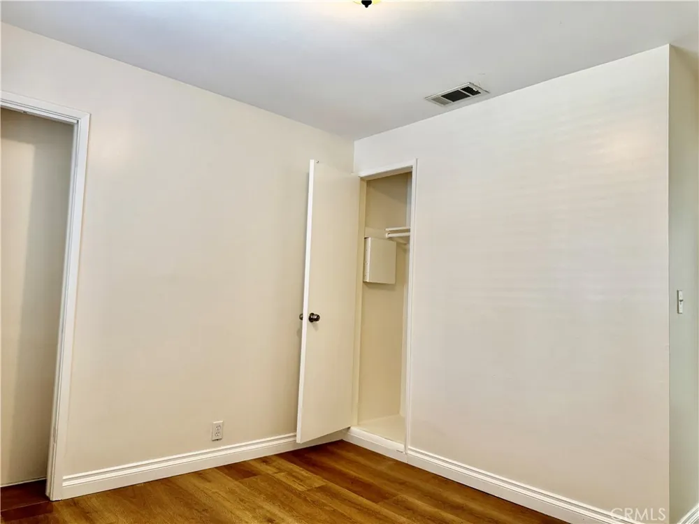 1906 W Kenoak Drive West Covina, CA 91790