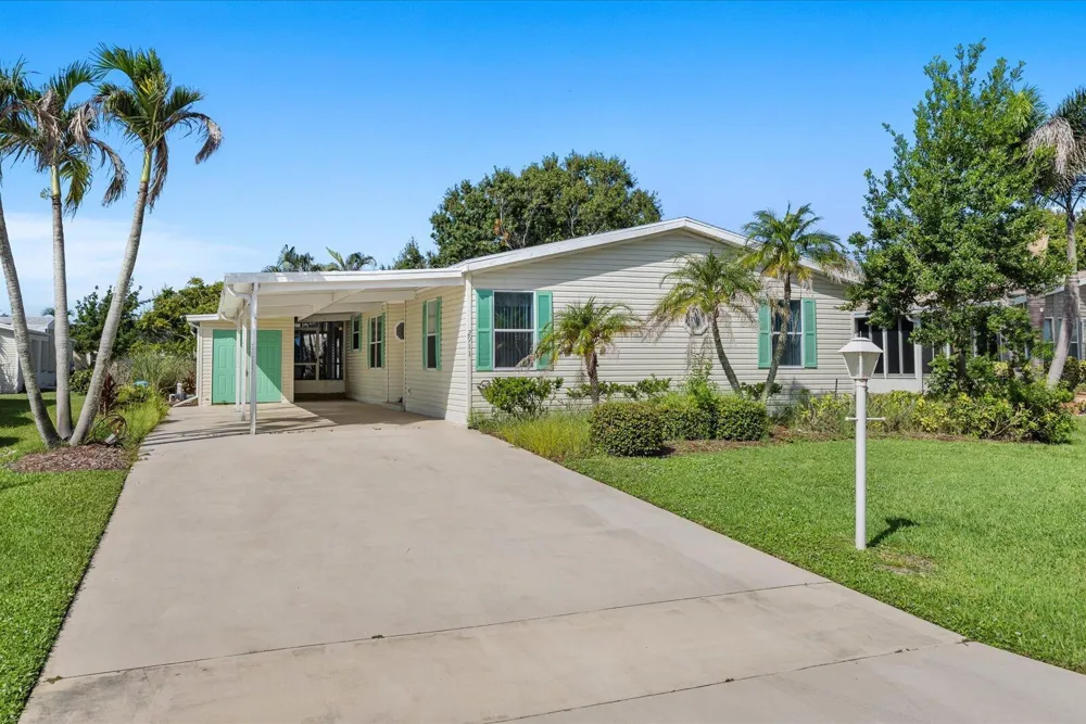 2911 Nine Iron Drive Port St. Lucie, FL 34952