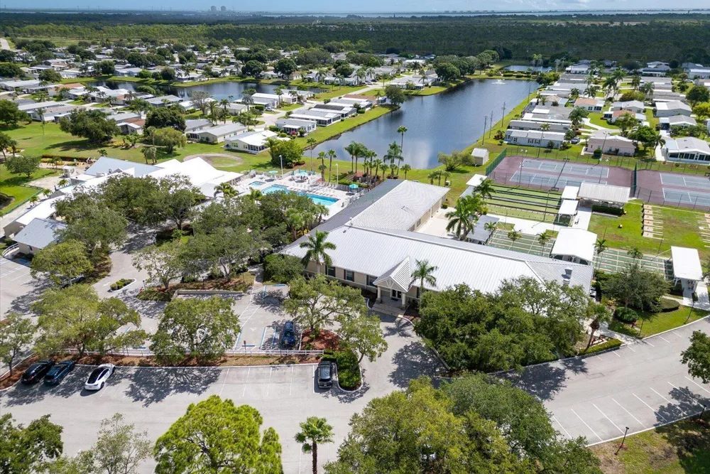 2911 Nine Iron Drive Port St. Lucie, FL 34952