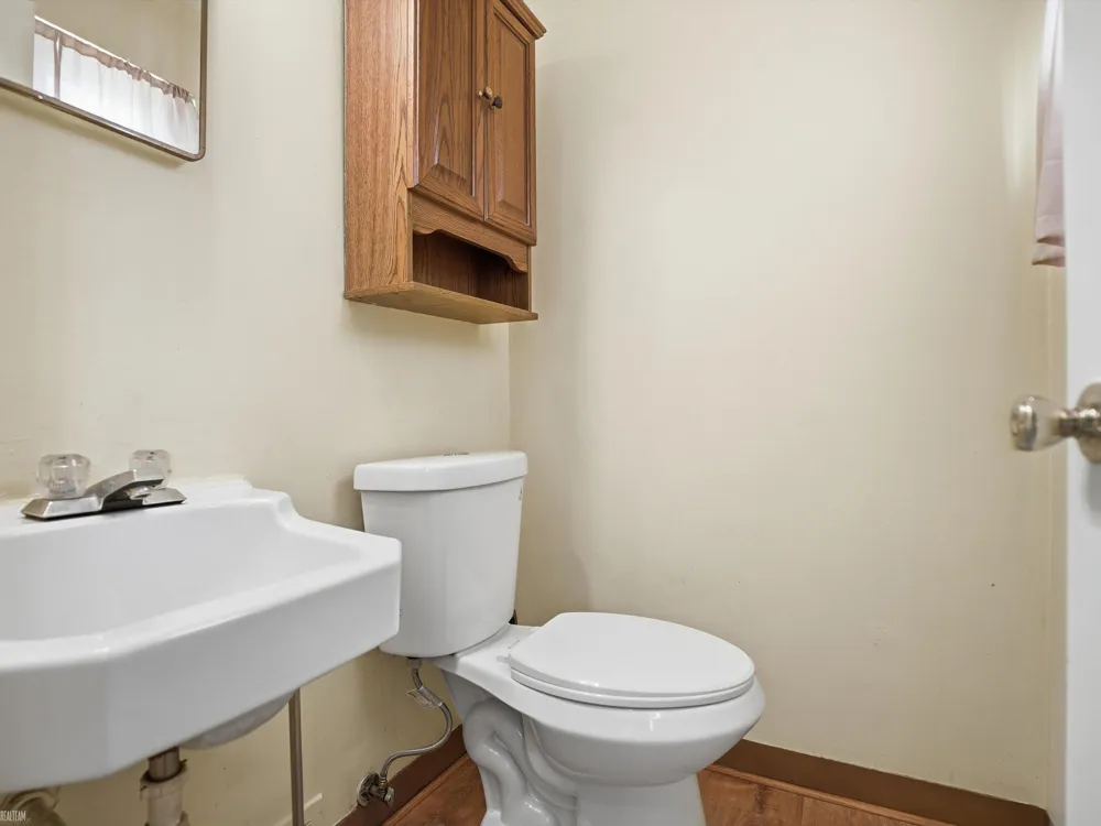 21612 Bon Brae Street St Clair Shores City, MI 48081