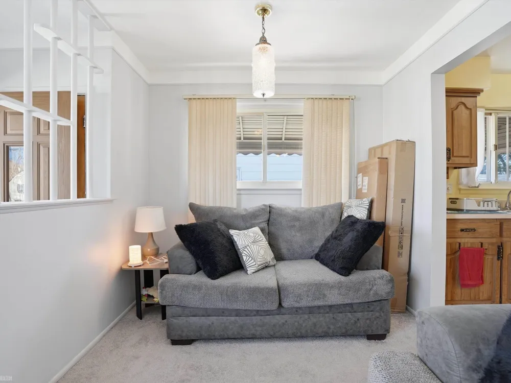 21612 Bon Brae Street St Clair Shores City, MI 48081