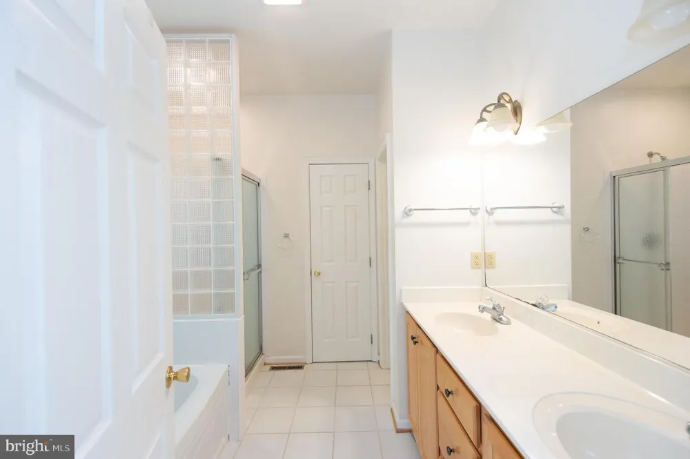 5605 BAYBERRY WAY Cambridge, MD 21613