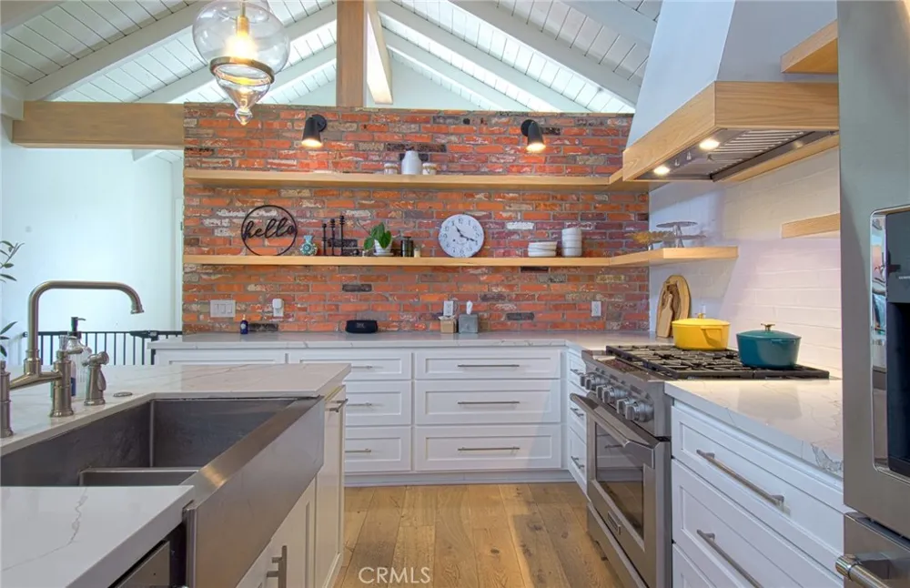 2285 Tustin Avenue Newport Beach, CA 92660