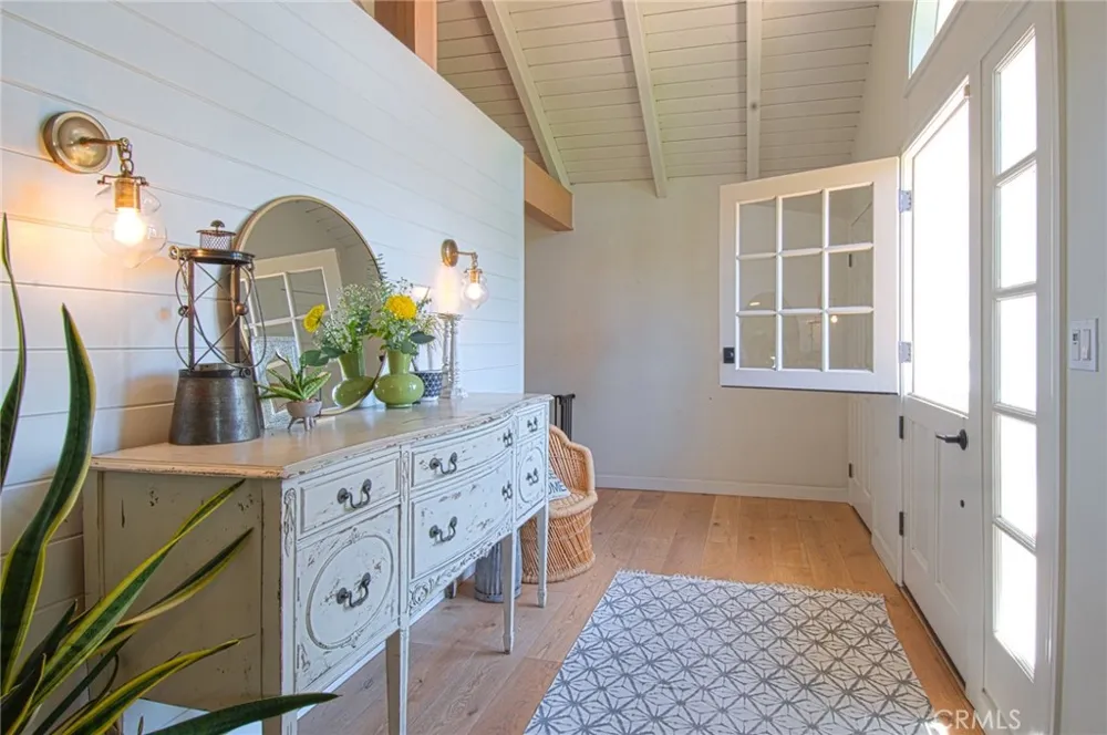 2285 Tustin Avenue Newport Beach, CA 92660