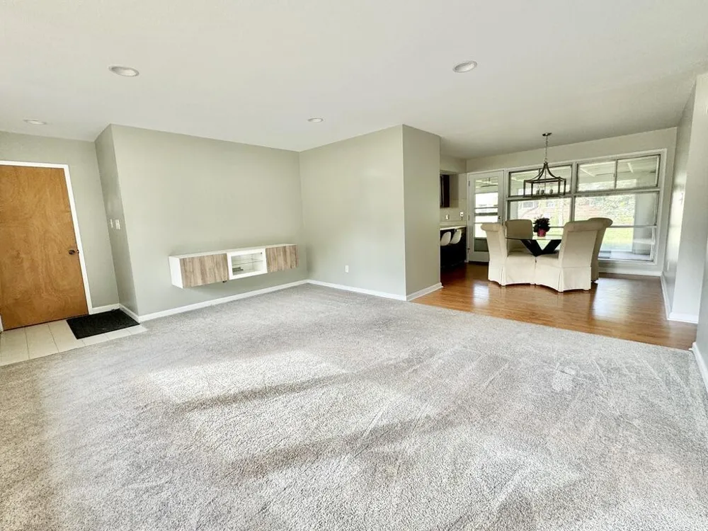 24461 Willow Lane Novi City, MI 48375
