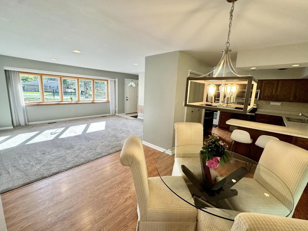 24461 Willow Lane Novi City, MI 48375