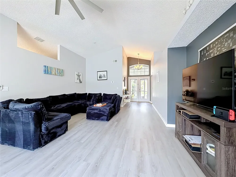 2244 MALLORY CIRCLE Haines City, FL 33844