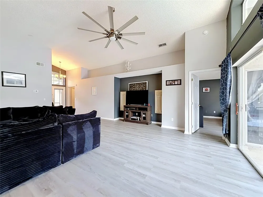 2244 MALLORY CIRCLE Haines City, FL 33844