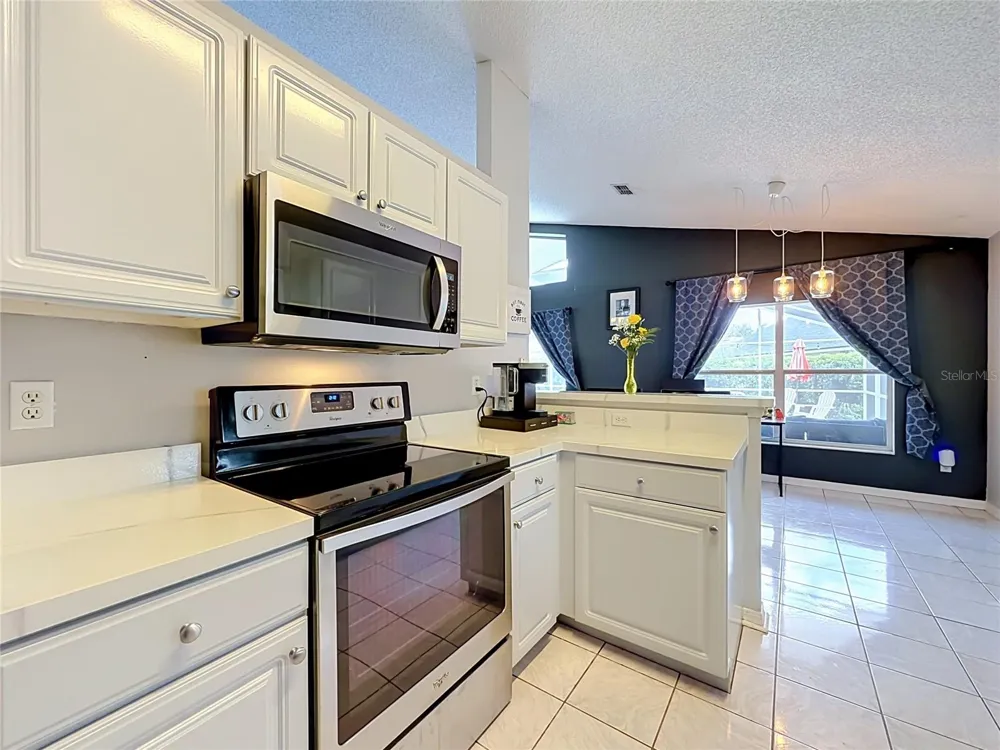 2244 MALLORY CIRCLE Haines City, FL 33844