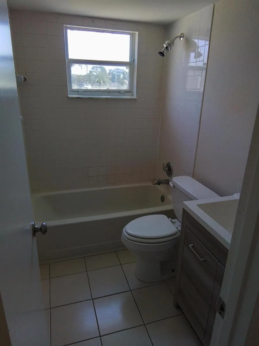 1535 SE ROYAL GREEN CIRCLE #D102 Port St. Lucie, FL 34952