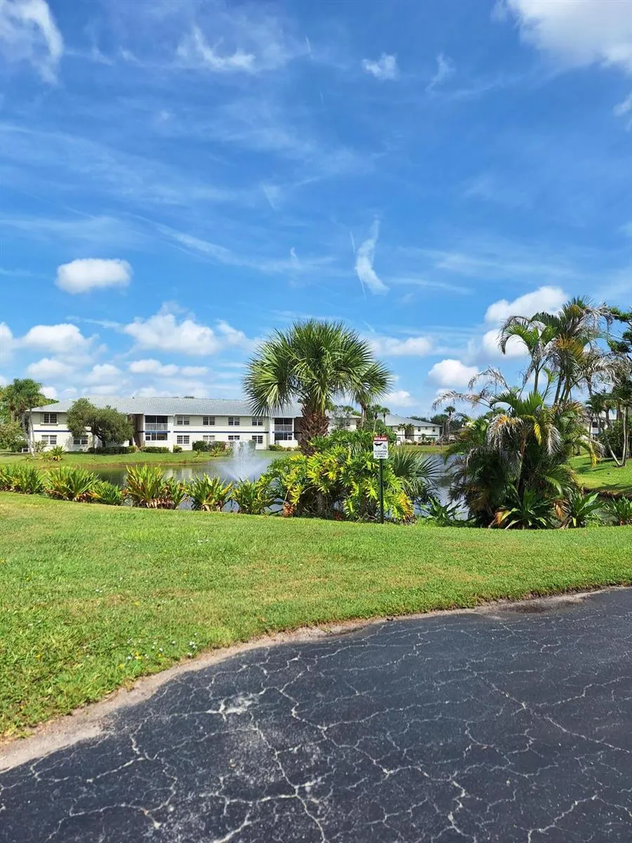 1535 SE ROYAL GREEN CIRCLE #D102 Port St. Lucie, FL 34952