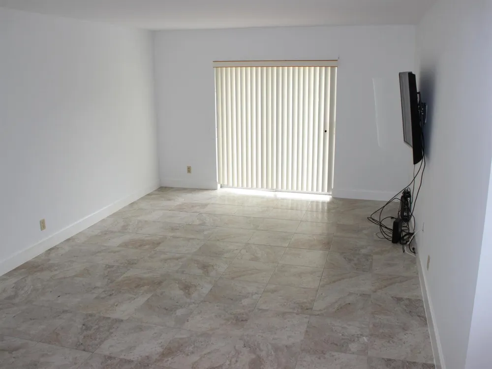 8573 Boca Drive #3 Boca Raton, FL 33433