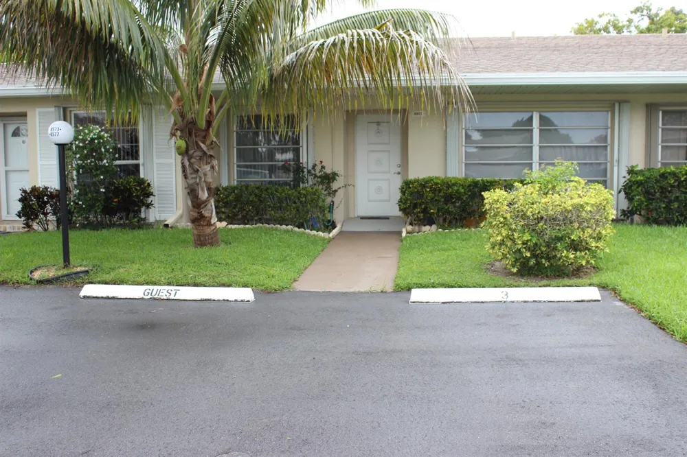 8573 Boca Drive #3 Boca Raton, FL 33433