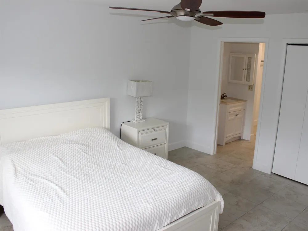 8573 Boca Drive #3 Boca Raton, FL 33433