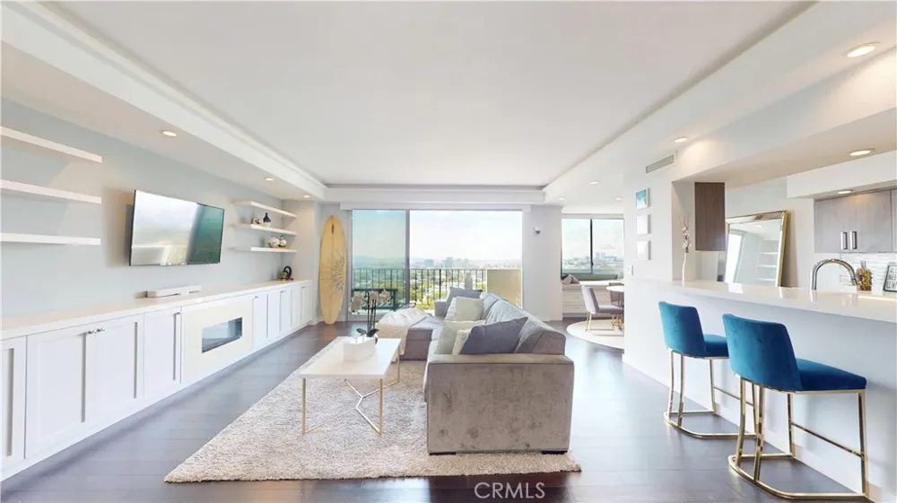 818 Doheny Drive #908 West Hollywood, CA 90069