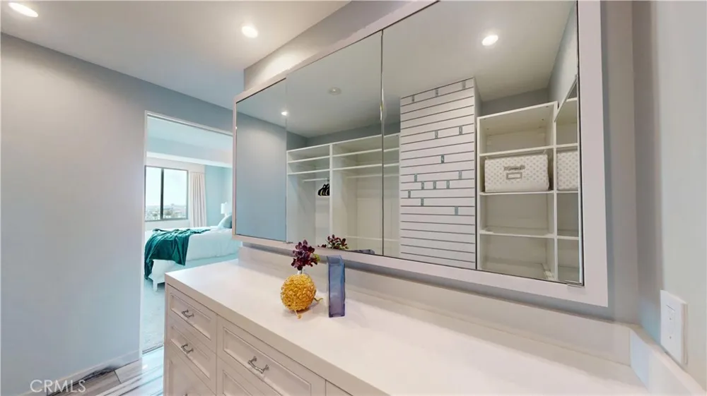 818 Doheny Drive #908 West Hollywood, CA 90069