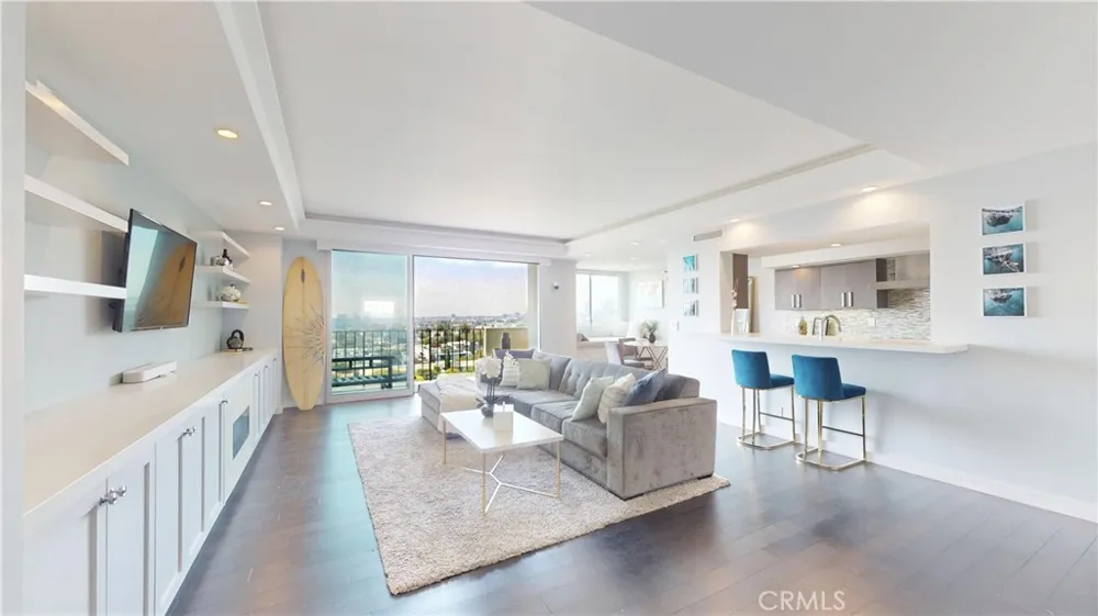 818 Doheny Drive #908 West Hollywood, CA 90069
