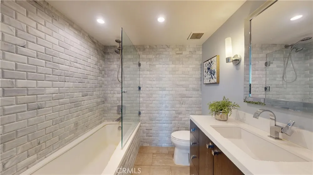 818 Doheny Drive #908 West Hollywood, CA 90069