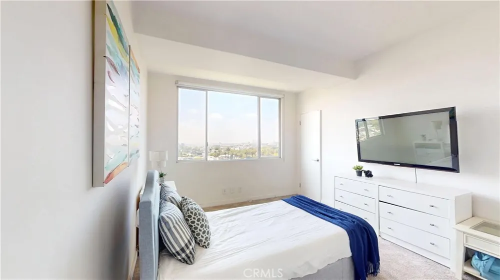 818 Doheny Drive #908 West Hollywood, CA 90069