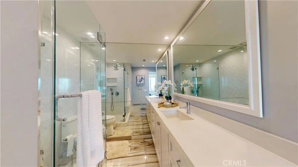 818 Doheny Drive #908 West Hollywood, CA 90069