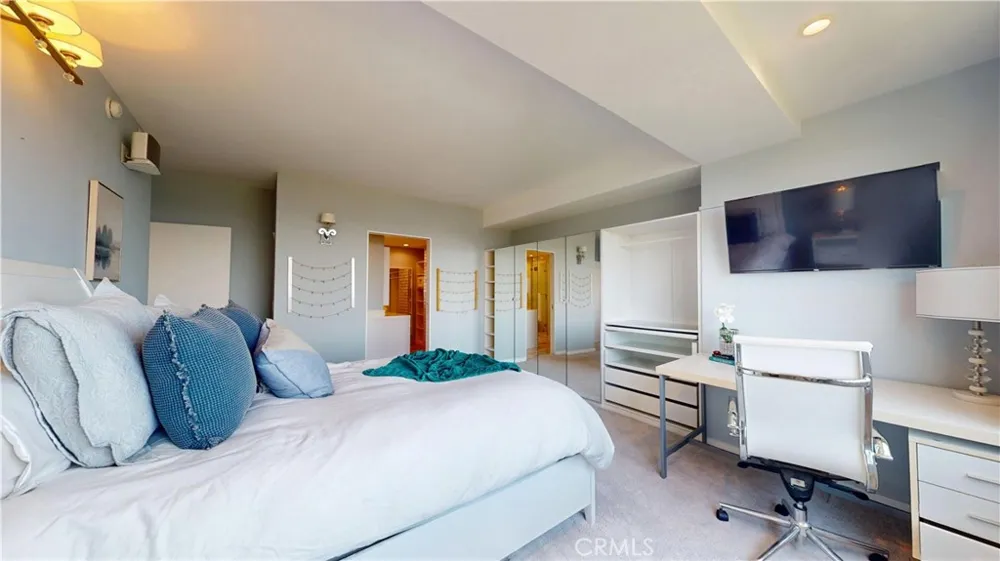 818 Doheny Drive #908 West Hollywood, CA 90069