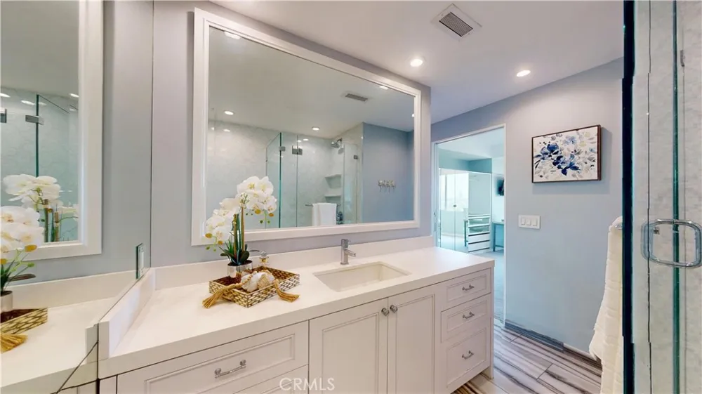 818 Doheny Drive #908 West Hollywood, CA 90069