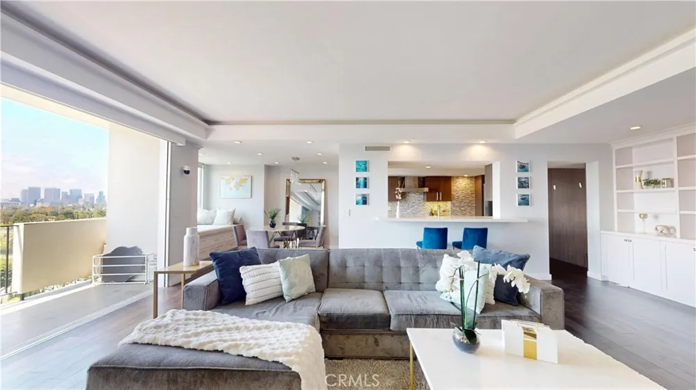818 Doheny Drive #908 West Hollywood, CA 90069