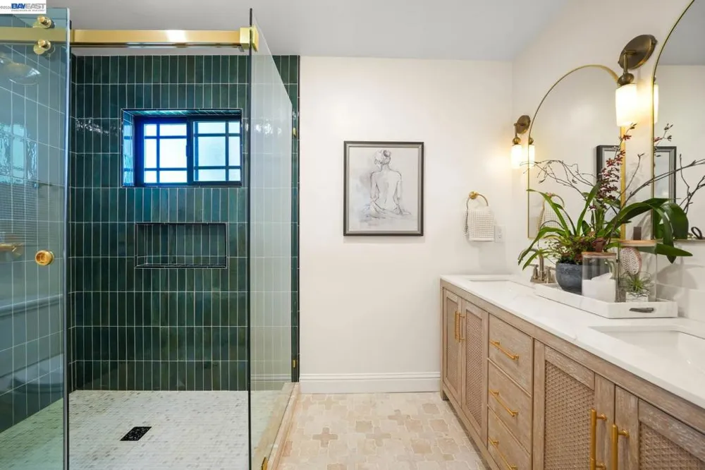 2883 Bowling Green Dr Walnut Creek, CA 94598