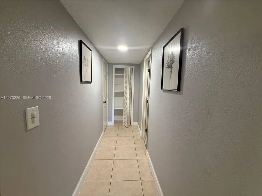 800 NE 195th St #211 Miami, FL 33179